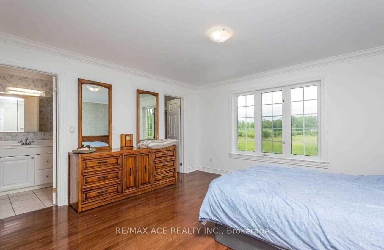 27234 Thorah Side Road • Brock, ON photo 10