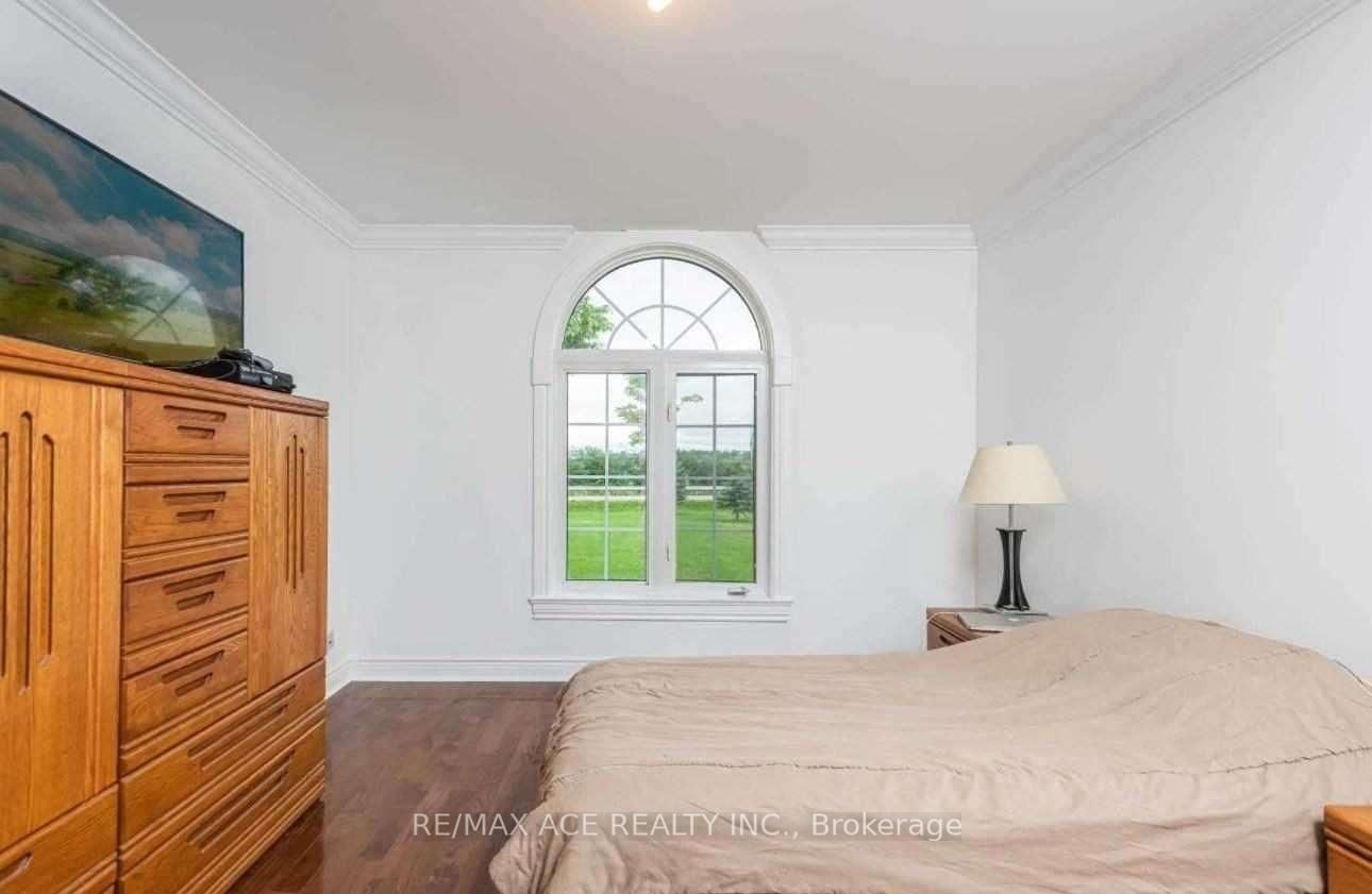 27234 Thorah Side Road • Brock, ON photo 9