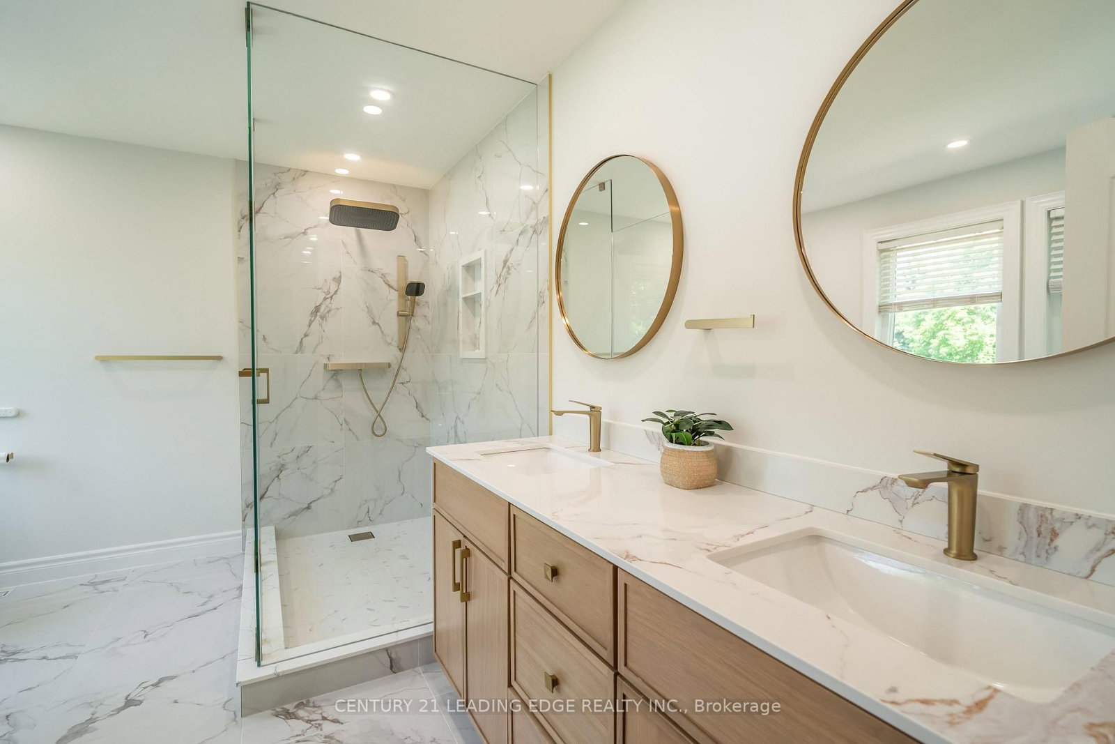 6 Stonegate Street • Whitchurch-Stouffville, ON photo 27