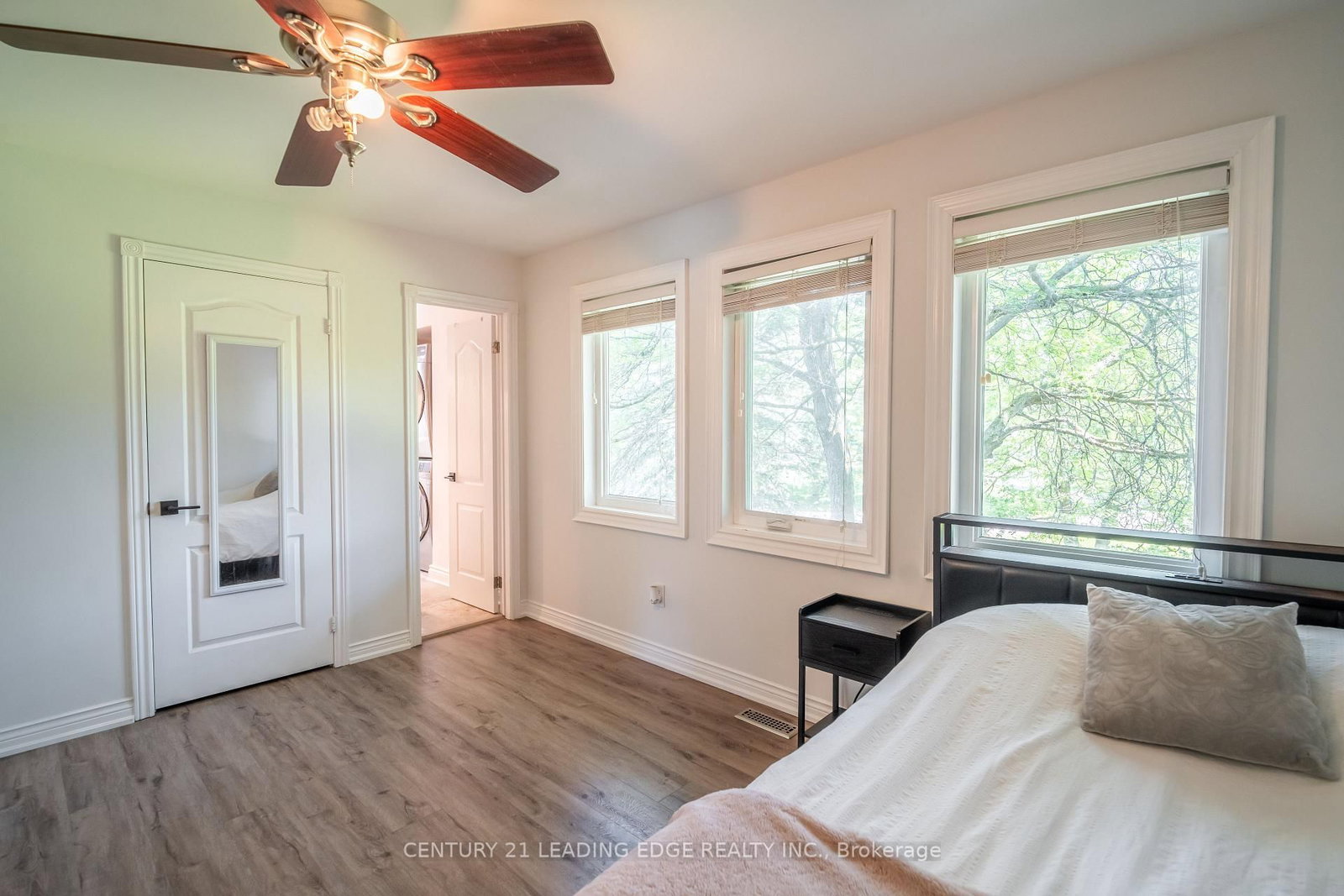 6 Stonegate Street • Whitchurch-Stouffville, ON photo 29