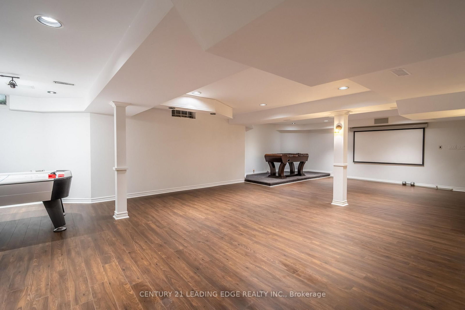 6 Stonegate Street • Whitchurch-Stouffville, ON photo 43