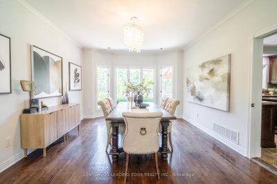 6 Stonegate Street • Whitchurch-Stouffville, ON photo 6