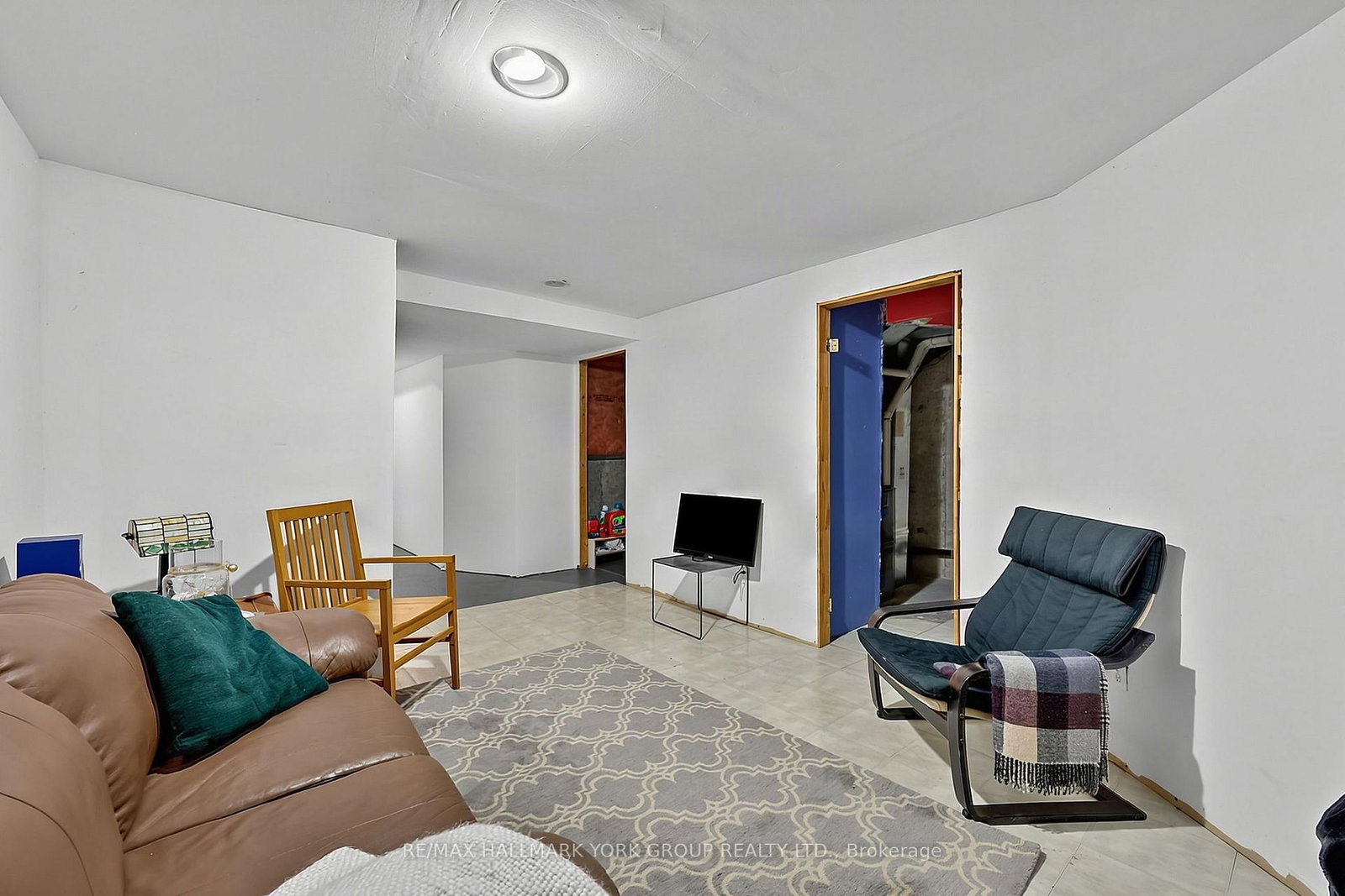 620 Bondi Avenue • Newmarket, ON photo 28