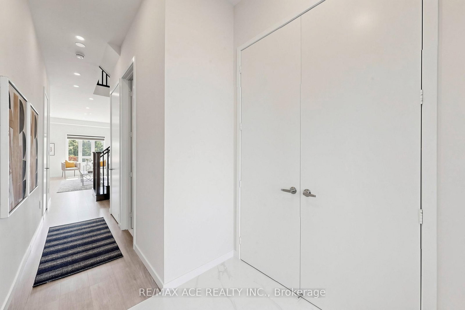 368 Elyse Court • Aurora, ON photo 20