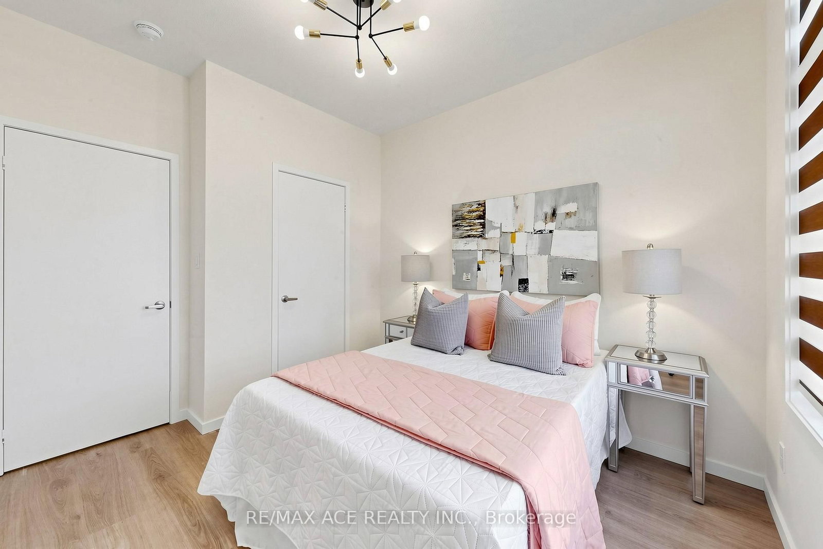 368 Elyse Court • Aurora, ON photo 32