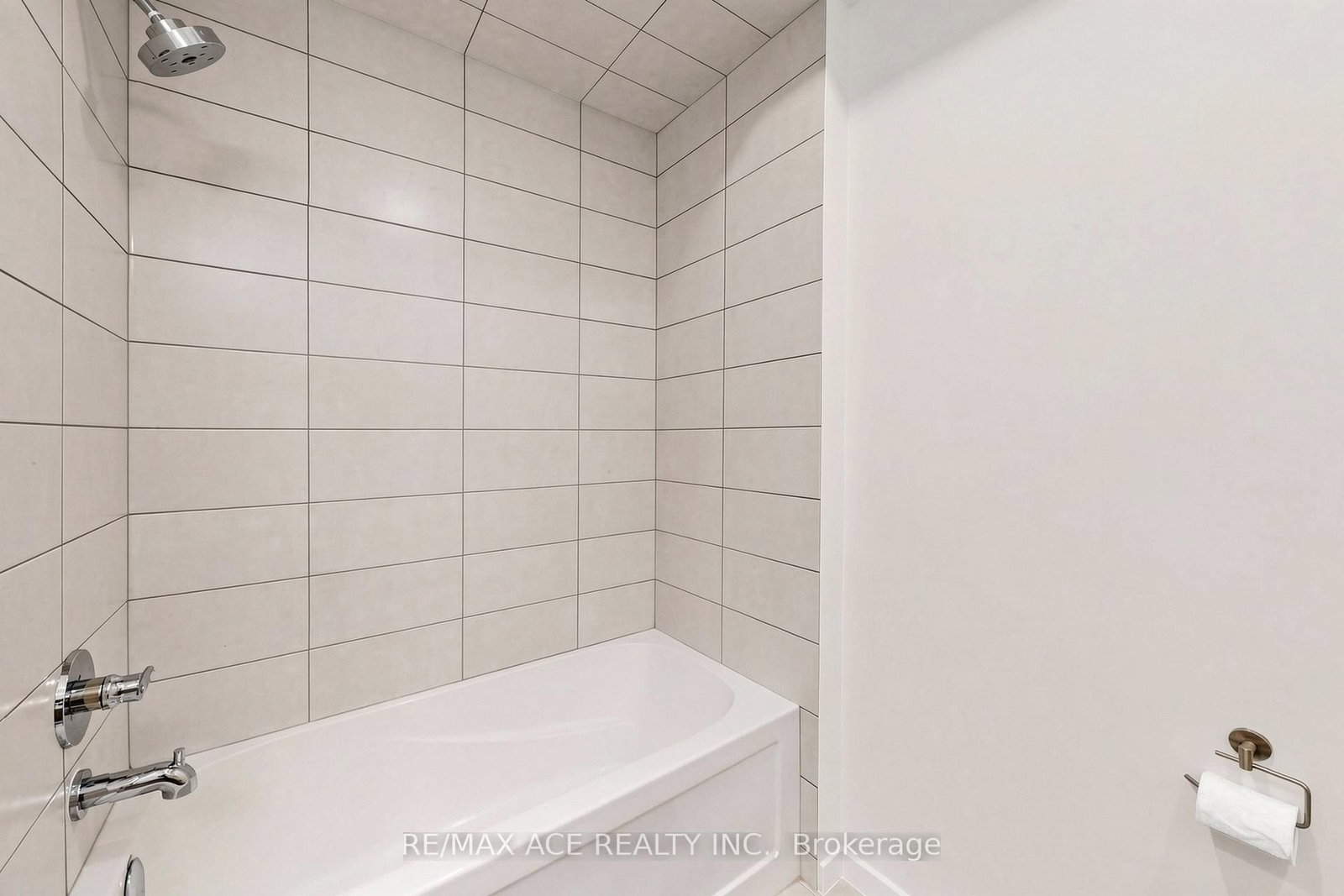 368 Elyse Court • Aurora, ON photo 35