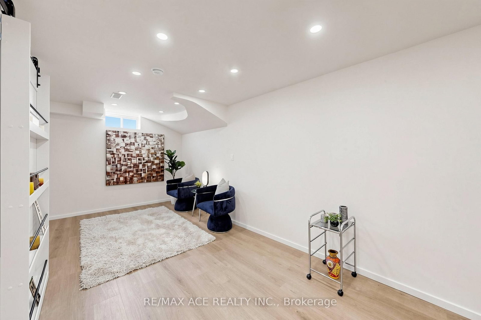 368 Elyse Court • Aurora, ON photo 36