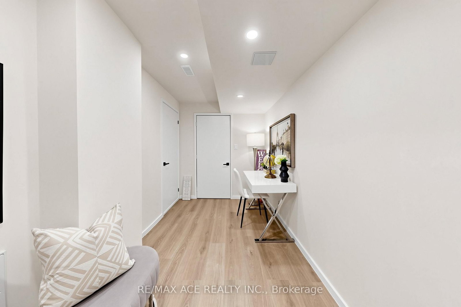 368 Elyse Court • Aurora, ON photo 40