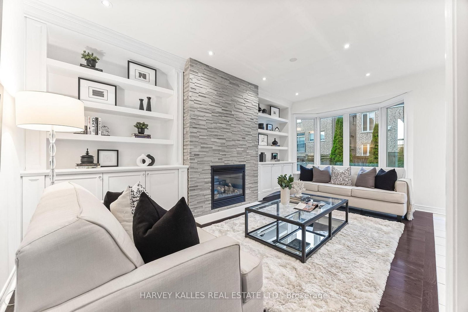 46 Grayleaf Drive • Whitchurch-Stouffville, ON photo 12