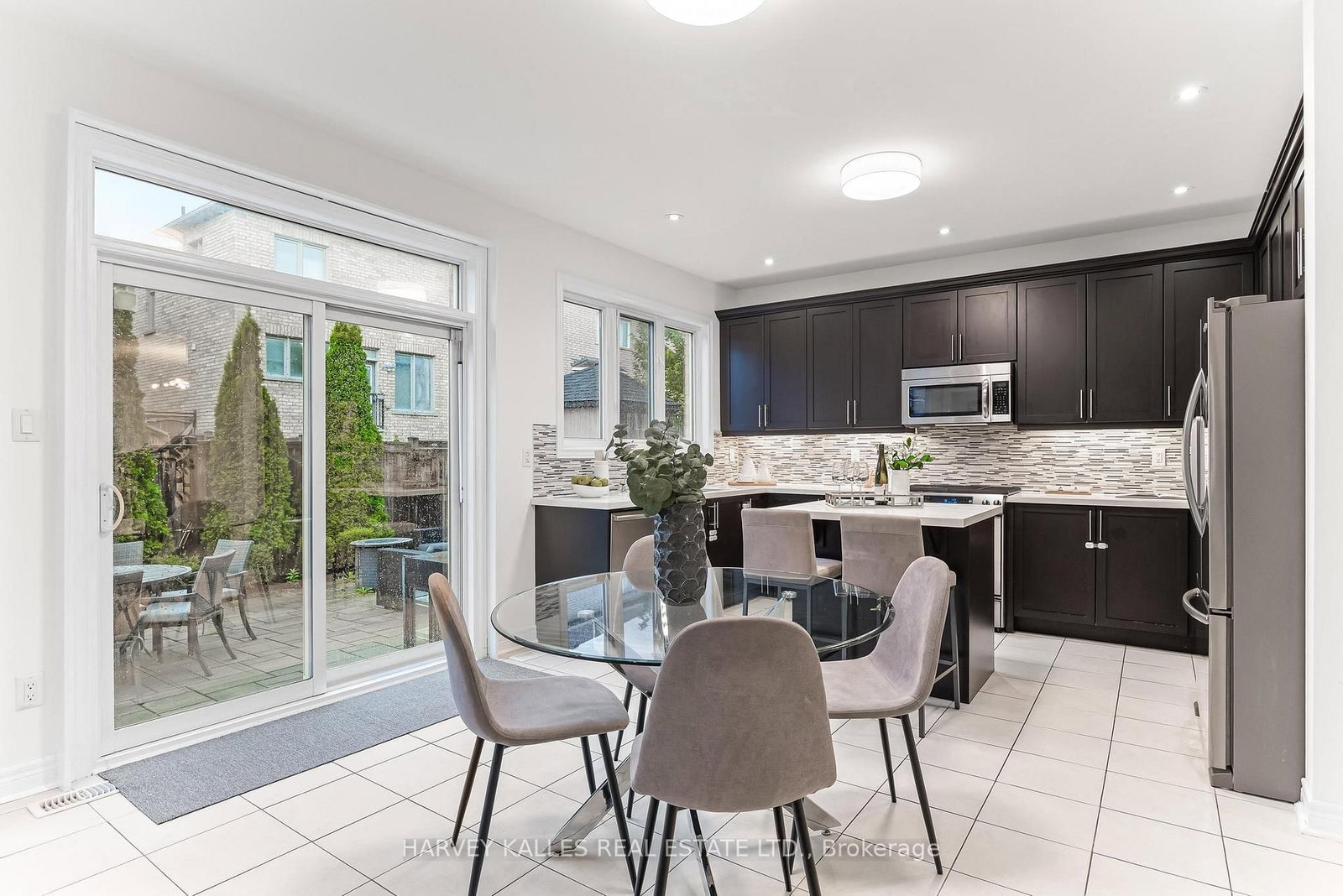 46 Grayleaf Drive • Whitchurch-Stouffville, ON photo 17