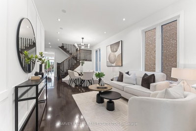 46 Grayleaf Drive • Whitchurch-Stouffville, ON photo 5