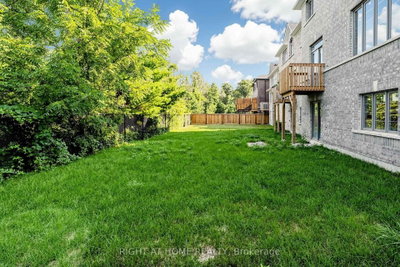 77 Big Canoe Drive • Georgina, ON photo 4
