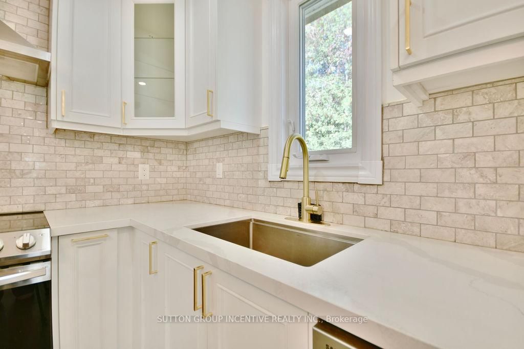 1556 Houston Avenue • Innisfil, ON photo 17