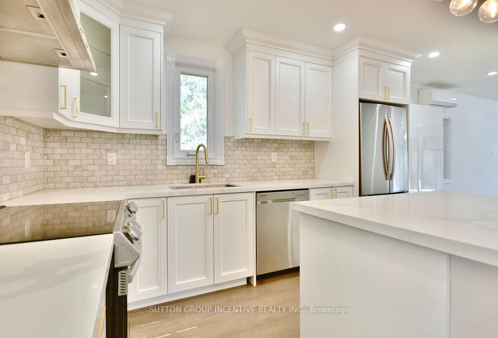 1556 Houston Avenue • Innisfil, ON photo 18