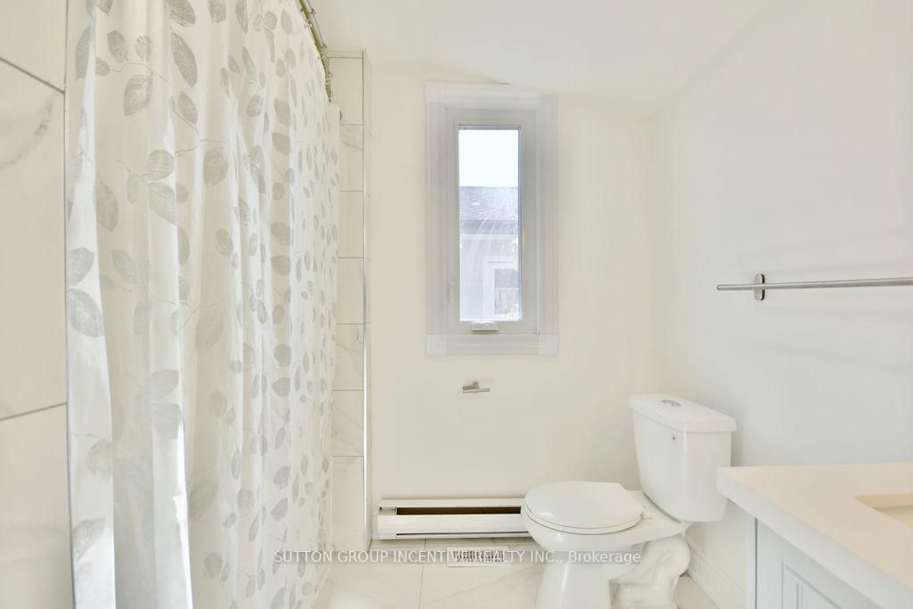 1556 Houston Avenue • Innisfil, ON photo 24