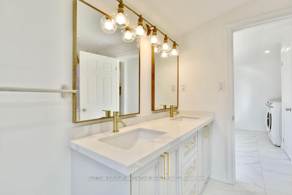 1556 Houston Avenue • Innisfil, ON photo 25