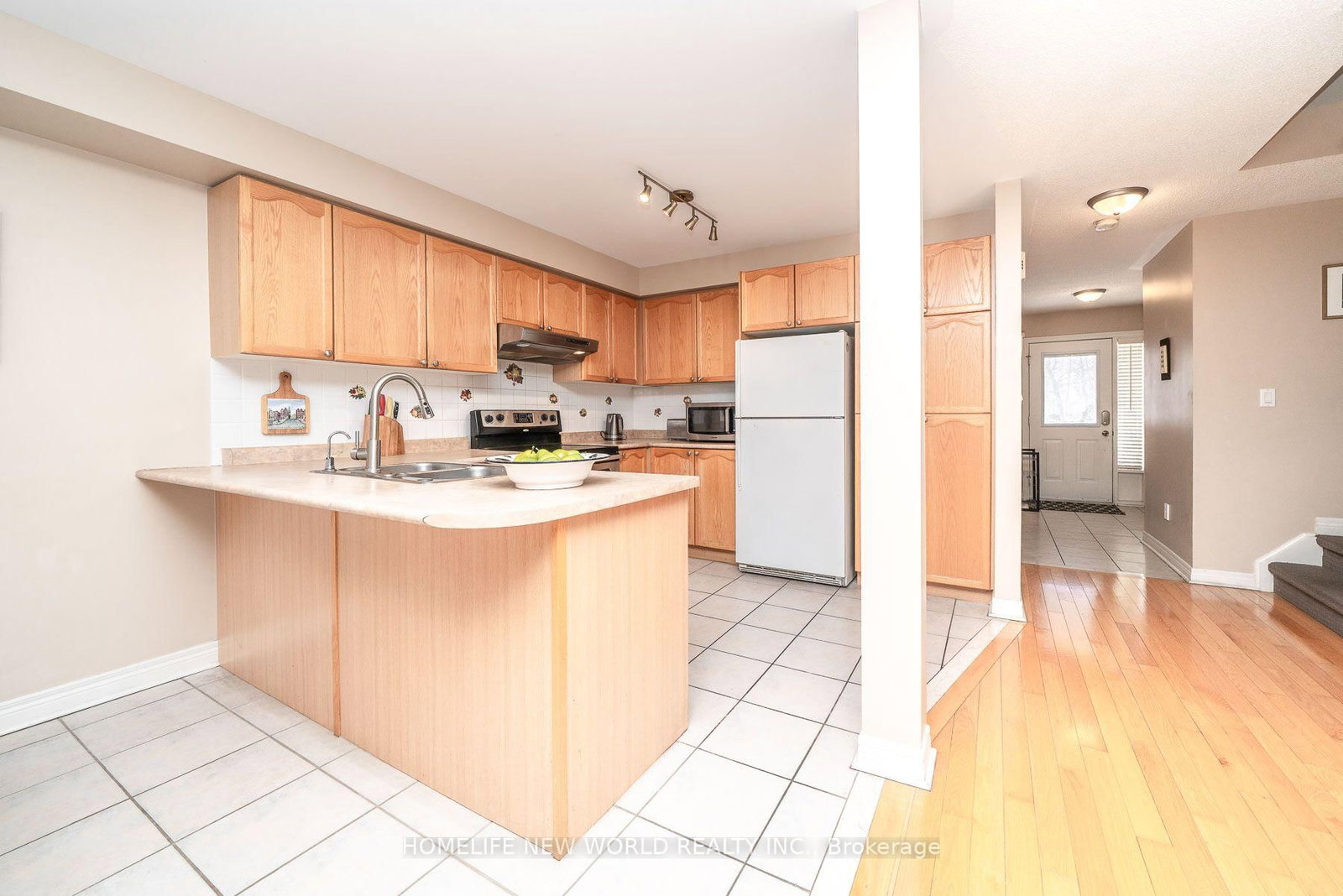 26 Cape Breton Court • Richmond Hill, ON photo 10
