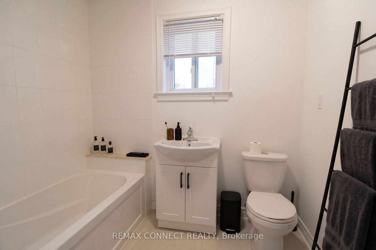 -  Main - 12 Longbridge Road, Vaughan 5