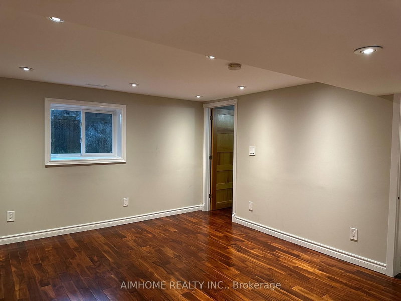 Apartment - 35 Royal Orchard BSMT Unit Boulevard