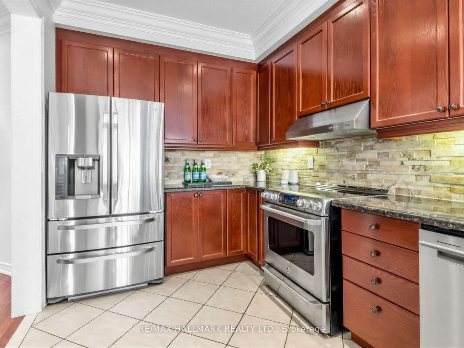 37 Cherry Bush Road • Vaughan, ON photo 14