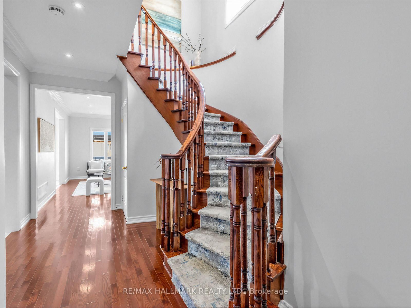 37 Cherry Bush Road • Vaughan, ON photo 6