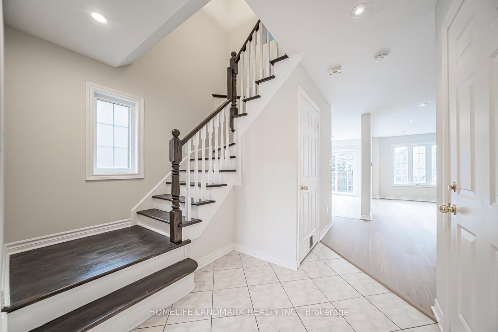 59 Bloomgate Crescent • Richmond Hill, ON photo 17