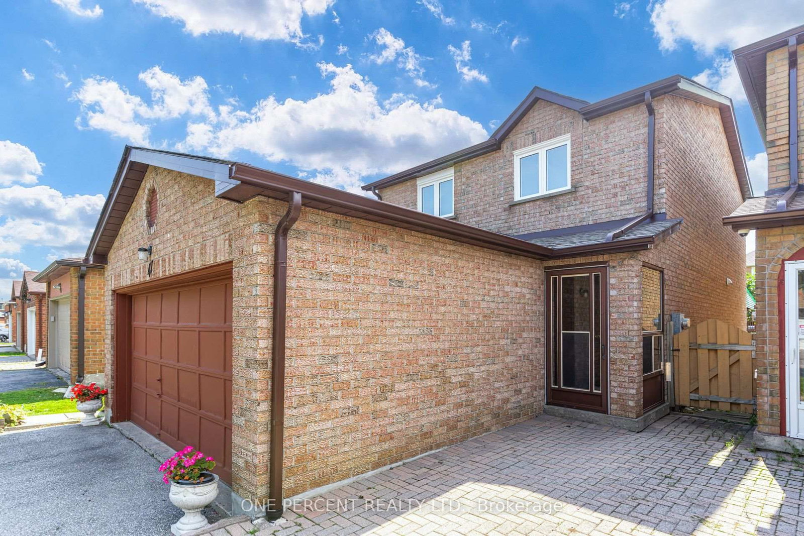 47 Hendon Road • Markham, ON photo 3