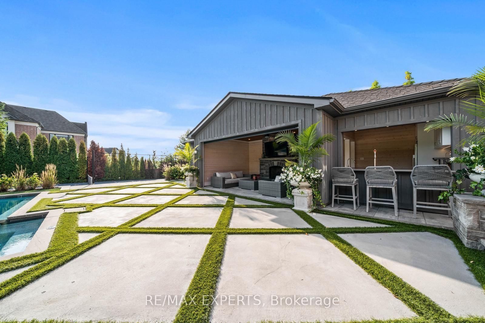 98 Endless Circle • Vaughan, ON photo 43