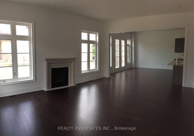 241 Stormont Trail • Vaughan, ON photo 5