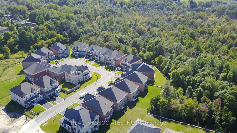 241 Stormont Trail