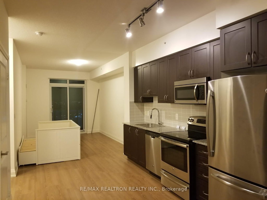 2412 - 7171 Yonge Street 4