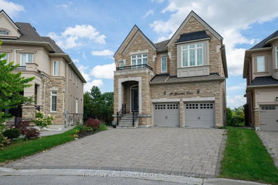 20 Gracedale Drive • Richmond Hill, ON photo 2
