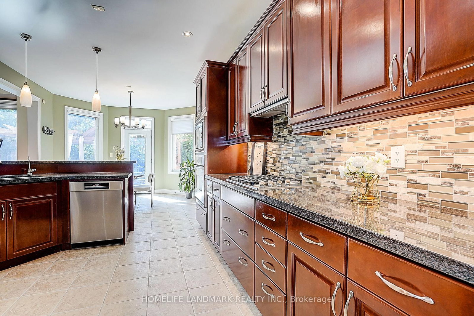 1061 Nellie Little Crescent • Newmarket, ON photo 13