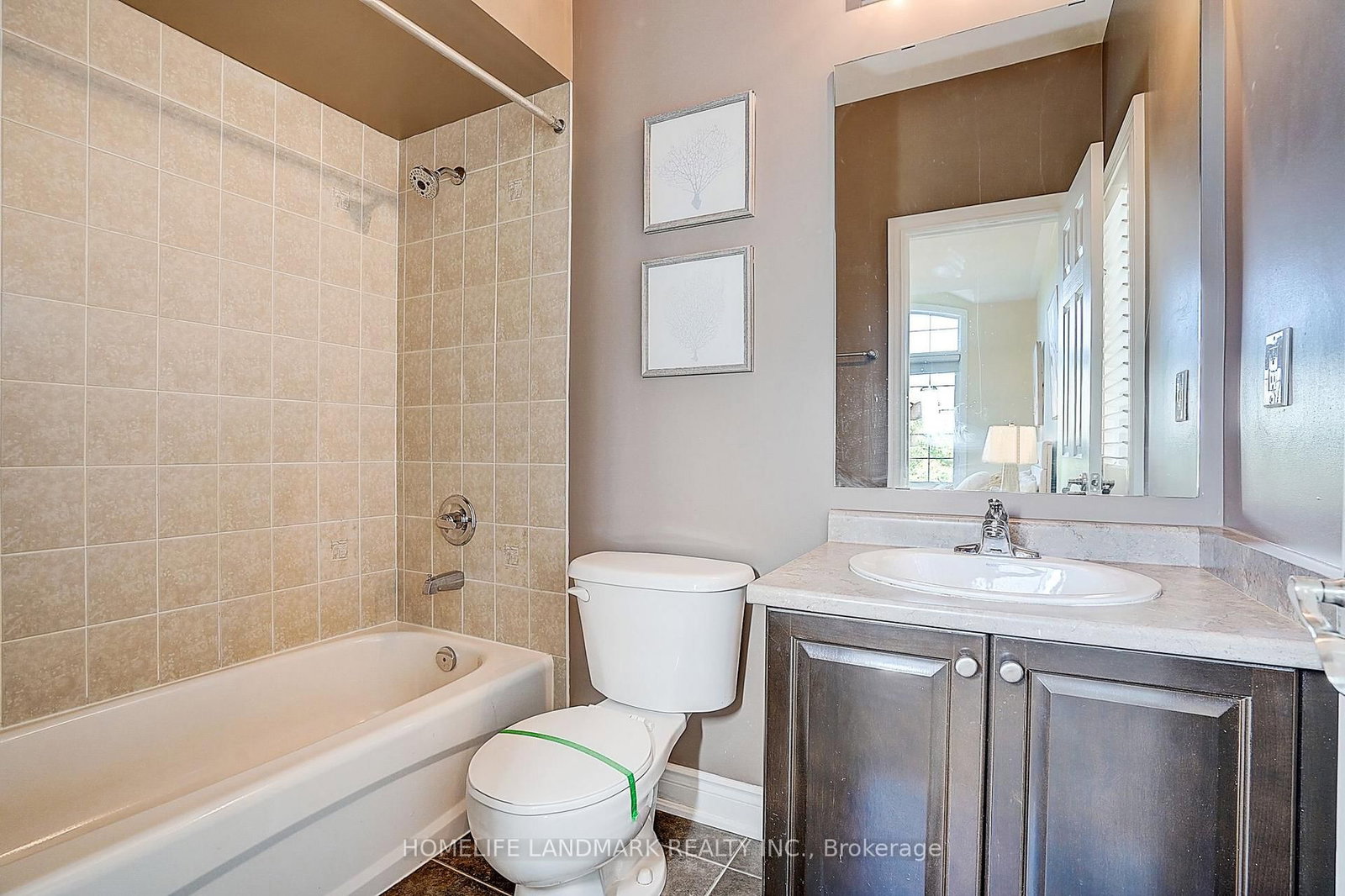 1061 Nellie Little Crescent • Newmarket, ON photo 28
