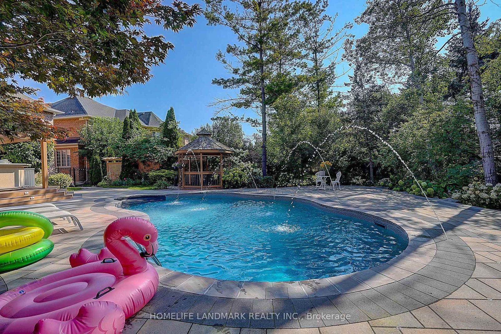 1061 Nellie Little Crescent • Newmarket, ON photo 34