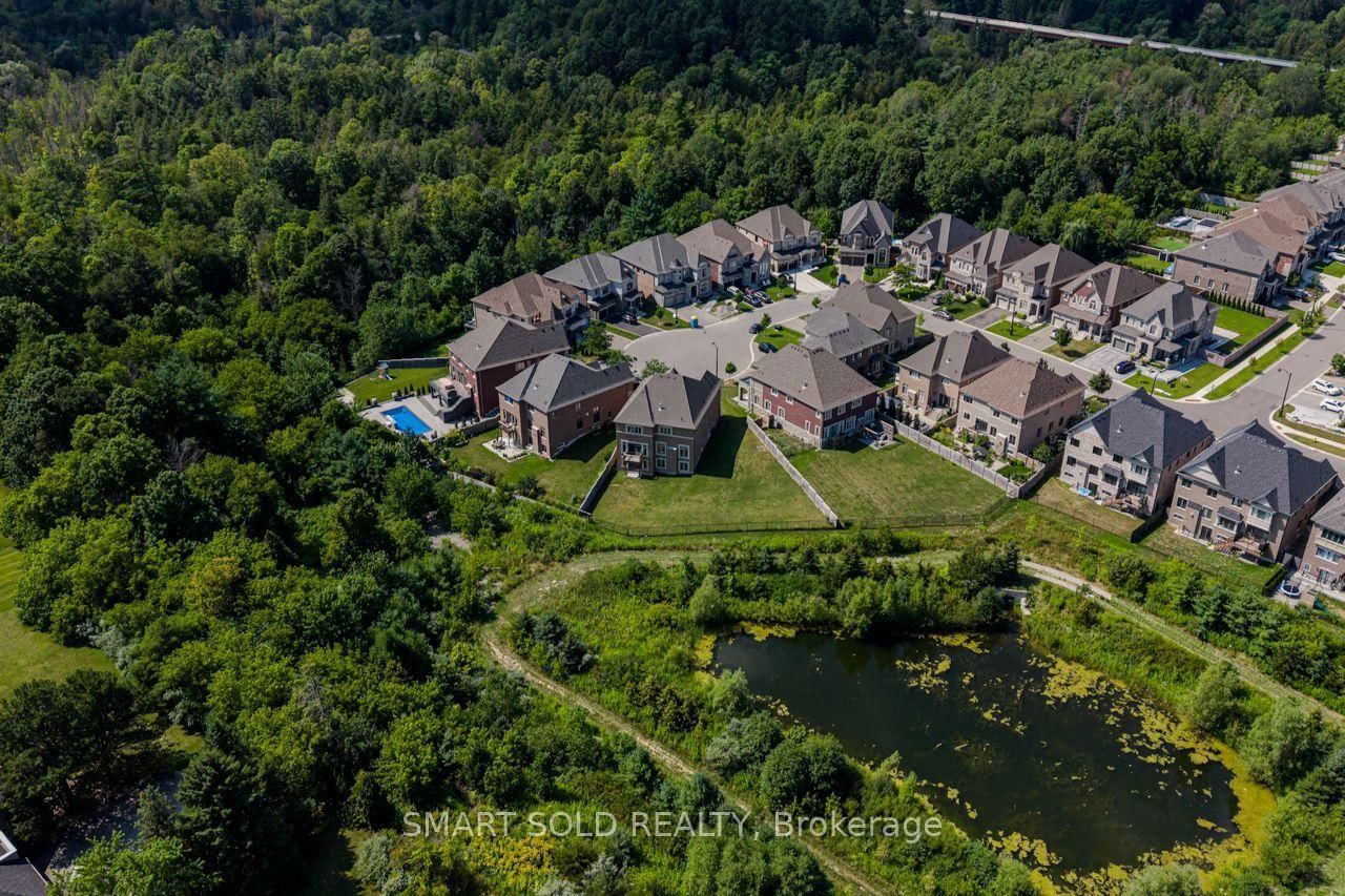 259 Stormont Trail • Vaughan, ON photo 2