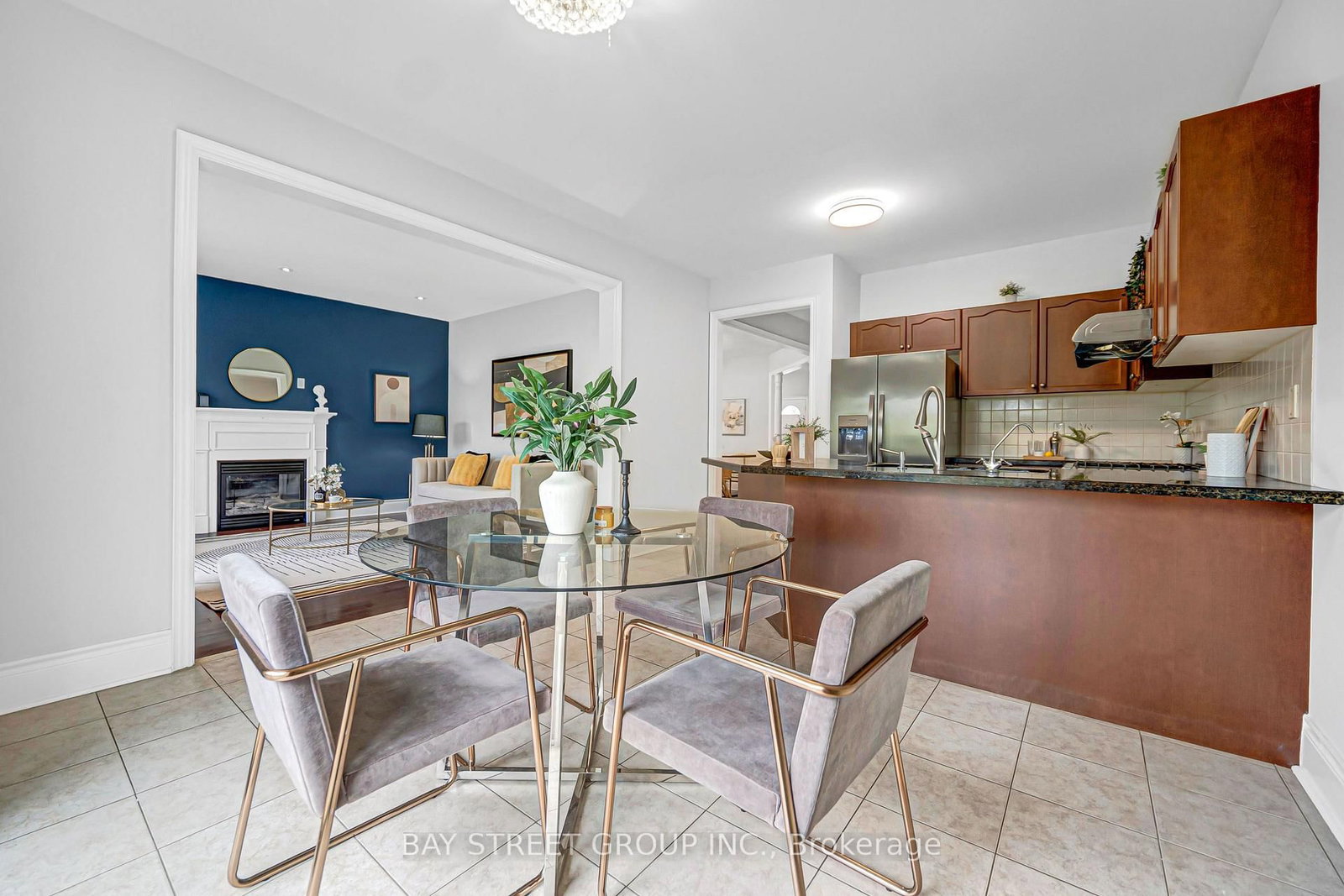 45 Old Orchard Crescent • Richmond Hill, ON photo 16