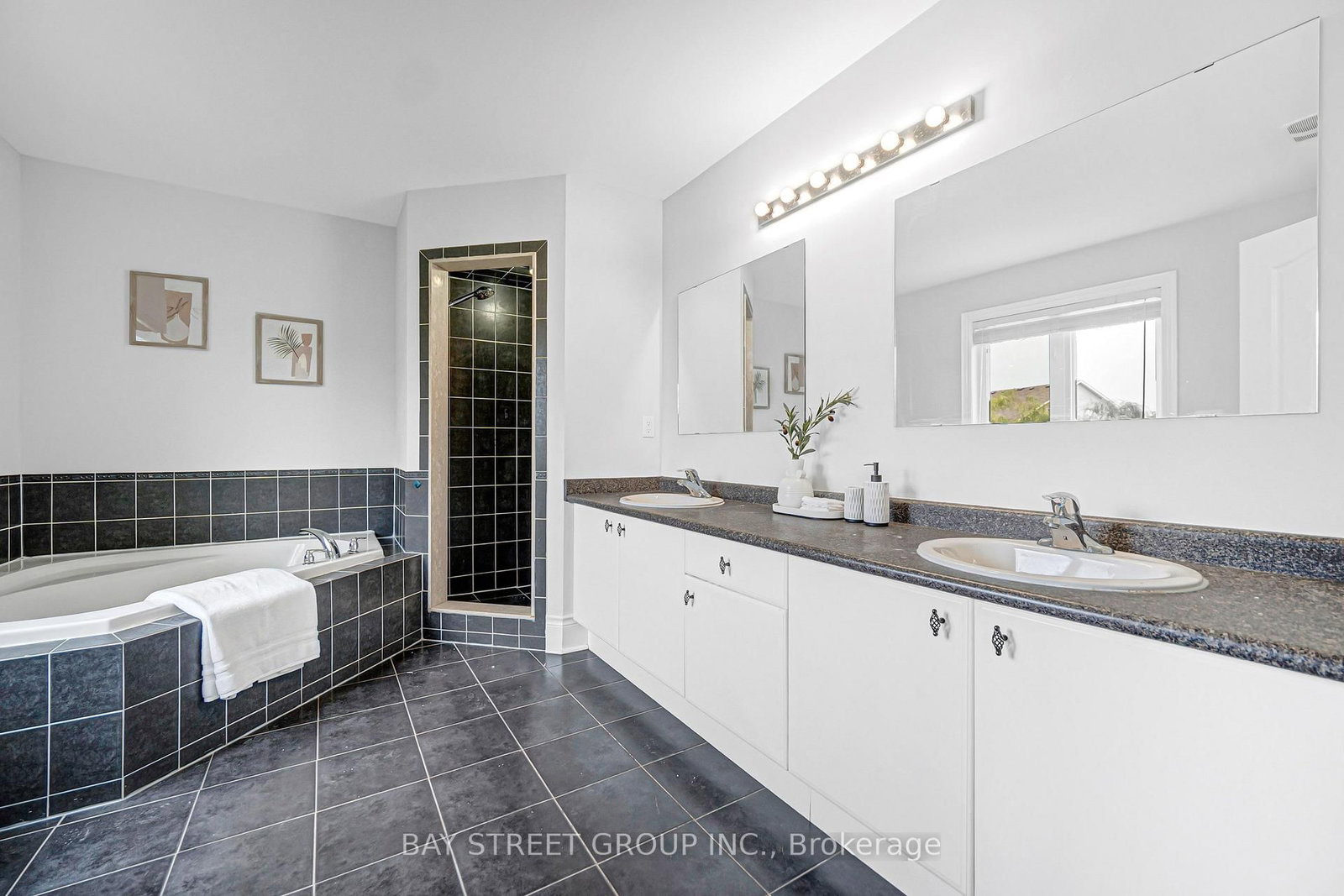 45 Old Orchard Crescent • Richmond Hill, ON photo 33