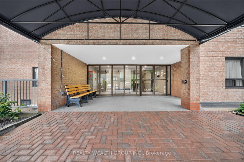 307 - 155 Main Street N