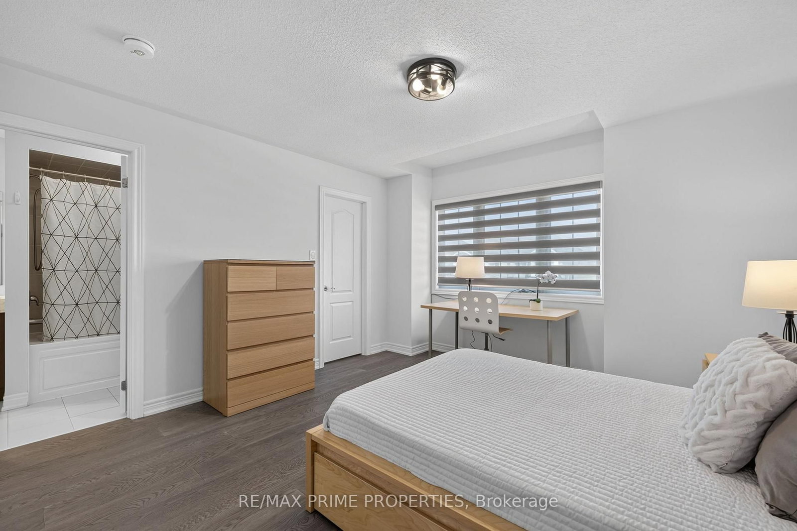 28 Frederick Taylor Way • East Gwillimbury, ON photo 20