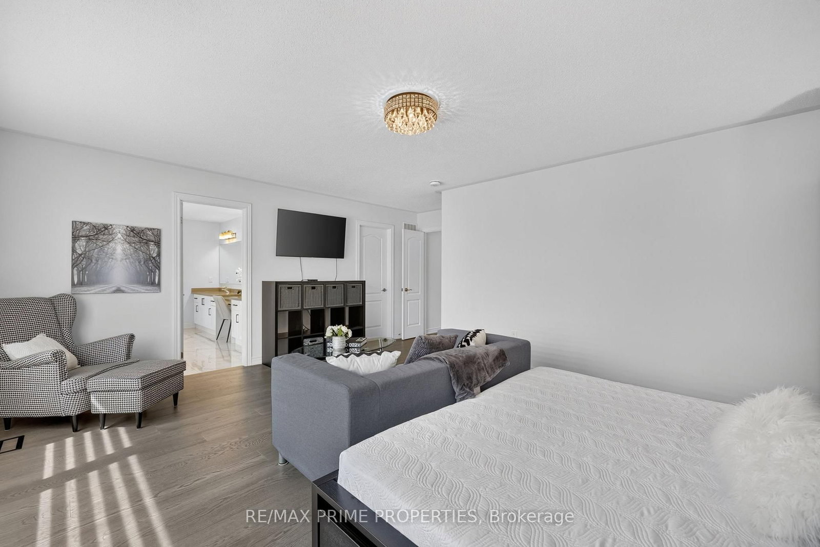 28 Frederick Taylor Way • East Gwillimbury, ON photo 24