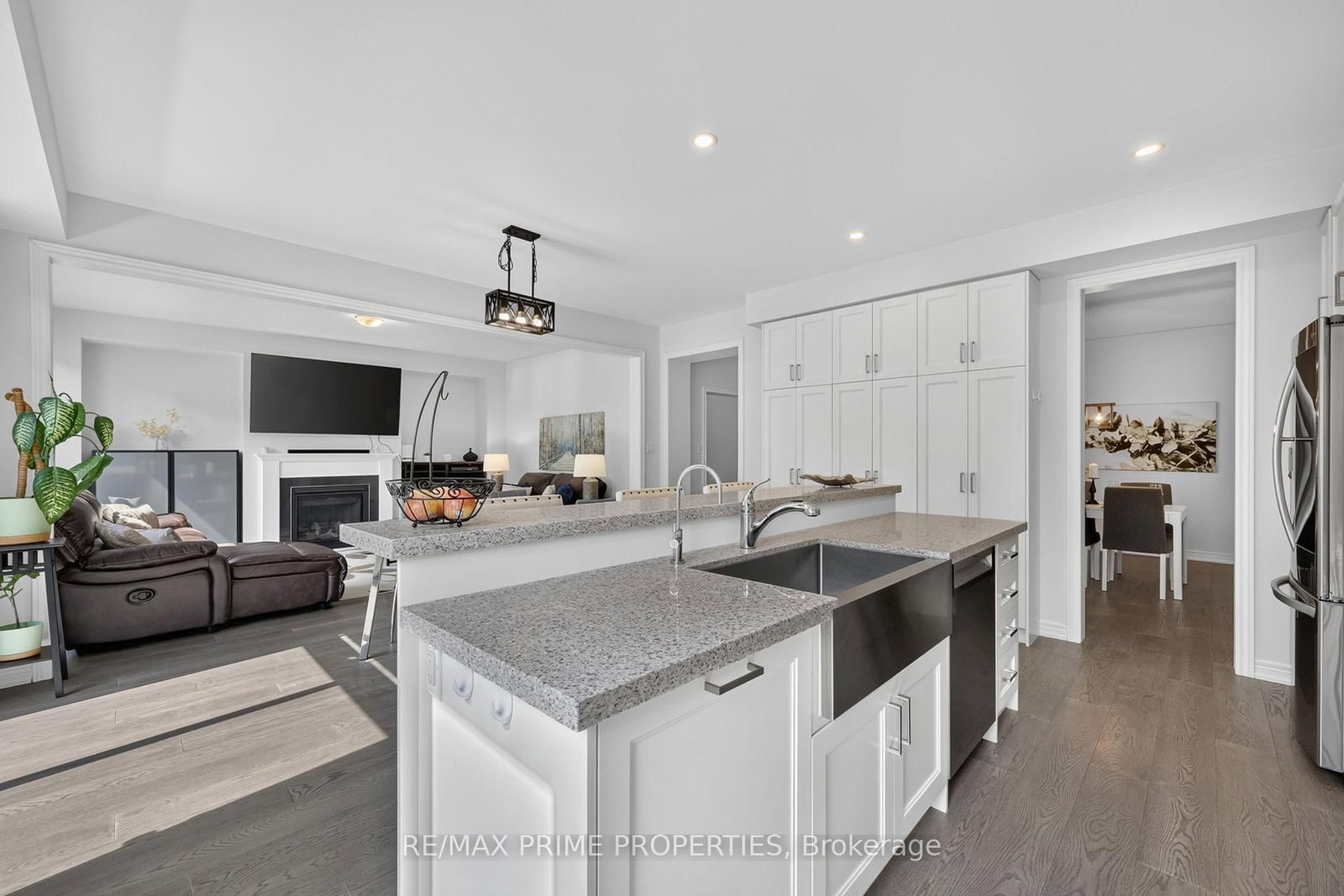 28 Frederick Taylor Way • East Gwillimbury, ON photo 27