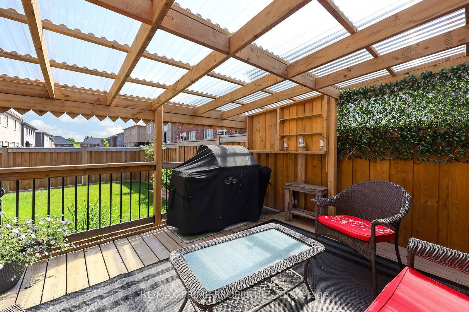 28 Frederick Taylor Way • East Gwillimbury, ON photo 39
