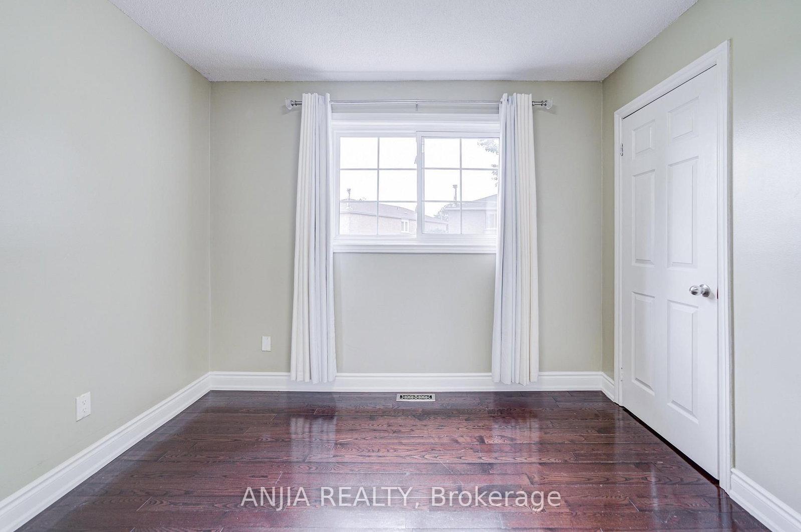 4 Townley Avenue • Markham, ON photo 37