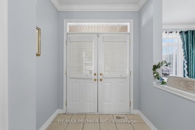 63 Summeridge Drive • Vaughan, ON photo 5