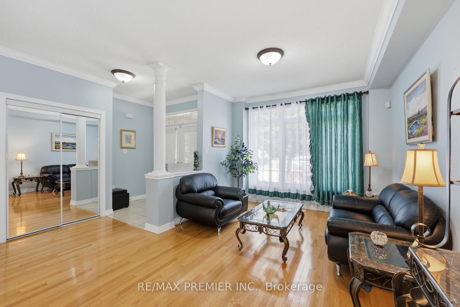 63 Summeridge Drive • Vaughan, ON photo 8