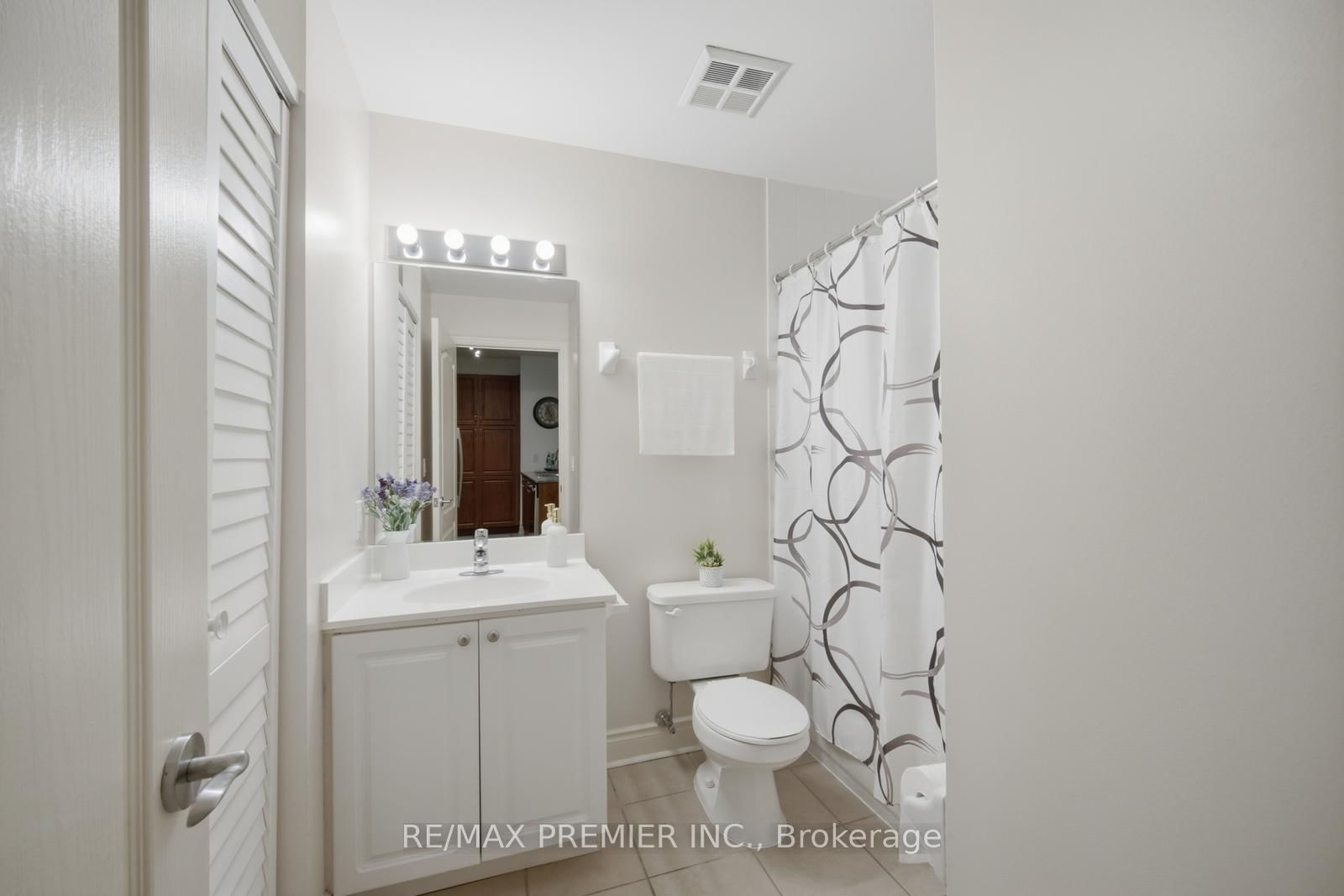 8201 Islington Avenue • #217 • Vaughan, ON photo 18