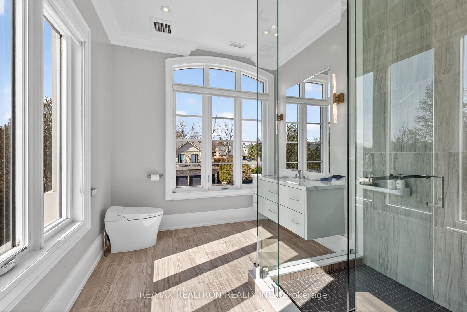 17 Pebblelane Court • Richmond Hill, ON photo 39