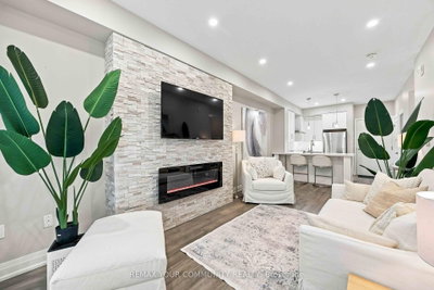 555 William Graham Drive • #238 • Aurora, ON photo 6