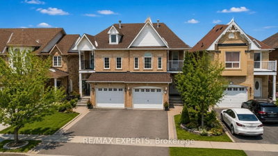 62 Colonial Crescent